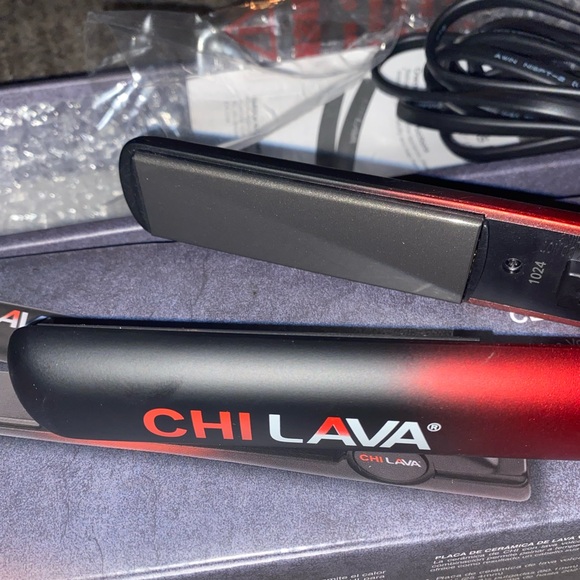 NWT CHI Lava Ceramic Hairstyling Flat Iron | 1" Volcanic Lava Ceramic - Picture 3 of 4